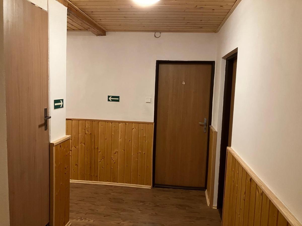 Penzion Restaurace Zatisi Румбурк Екстериор снимка